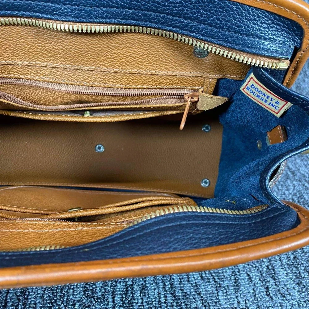 Vtg Dooney Bourke All Weather Leather Cavalry Satchel Bag Navy British Tan Purse